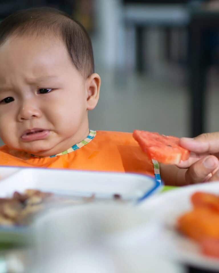 O meu bebé está doente e não quer comer nada! O que devo fazer?