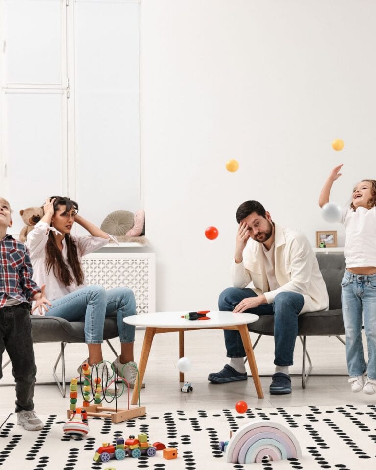 Família com crianças em casa, momentos de stress.